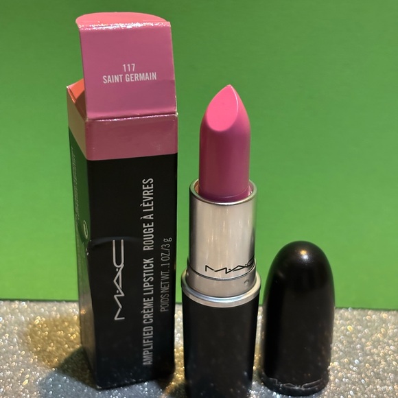 BNIB! MAC Amplified Crème Lipstick in SAINT GERMAIN 117 💄💖 - Picture 8 of 8